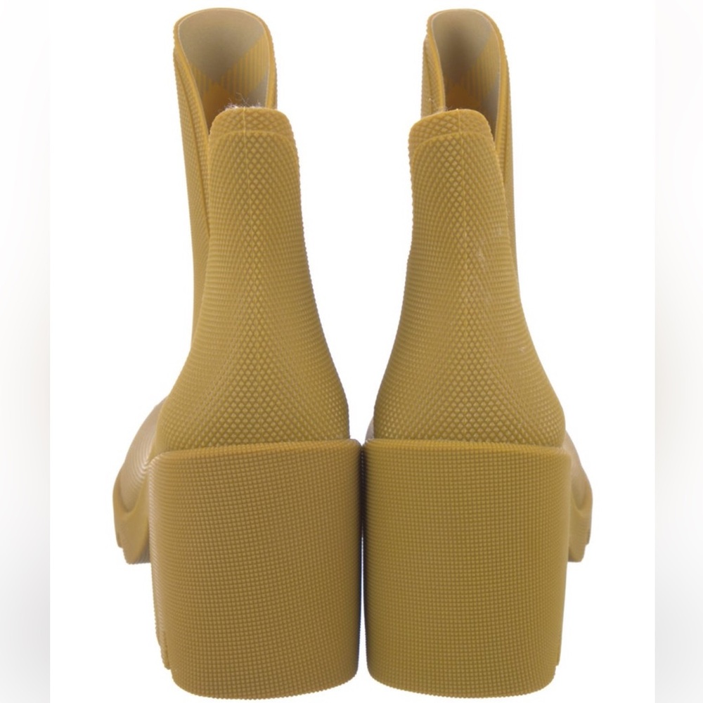 Burberry Rain Boots - Picture 5 of 6